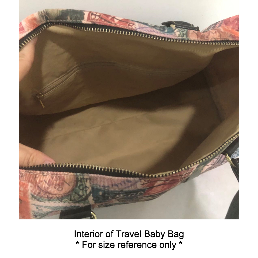 Custom Diaper Tote Bag | Adorable Cartoon Giraffe On Light Green - Diaper Travel Bag