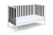 Load image into Gallery viewer, Deux Remi Island Crib White/Black