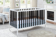 Load image into Gallery viewer, Deux Remi Island Crib White/Black